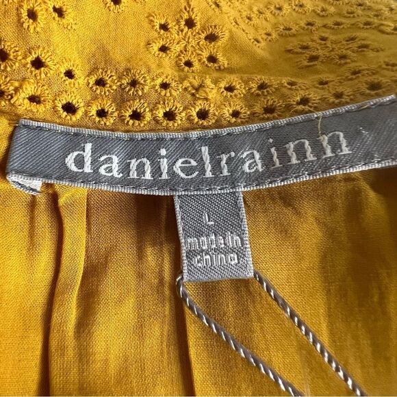 Daniel Rainn Eyelet Babydoll Top Womens Large Gold Yellow Tank Pullover Blouse - Picture 8 of 10